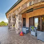 Villa Luna E\' Pedra - Suite In Villa Con Vista Sulla Baia Di Alghero E Piscina, 2 O 3 Camere Private