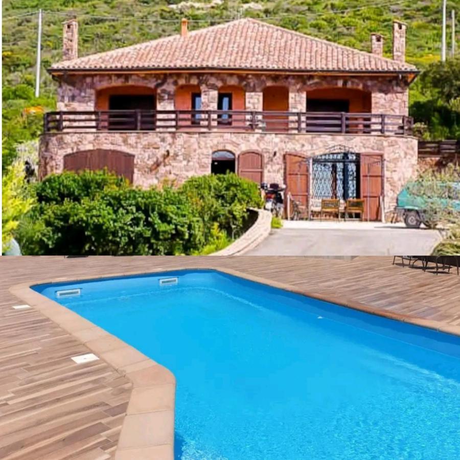 Luna E' Pedra - In Con Vista Sulla Baia Di E Piscina, 2 O 3 Private Affittacamere Alghero