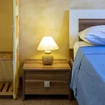Villa Luna E\' Pedra - Suite In Villa Con Vista Sulla Baia Di Alghero E Piscina, 2 O 3 Camere Private