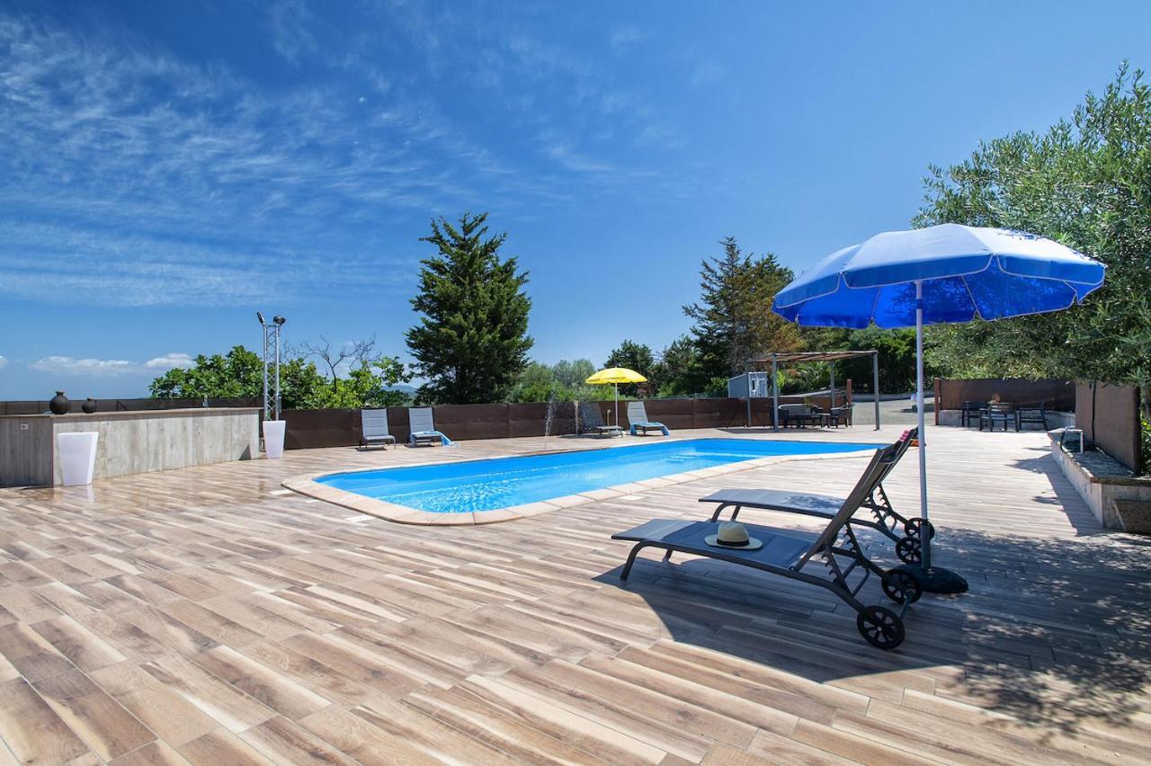 Luna E' Pedra - In Con Vista Sulla Baia Di E Piscina, 2 O 3 Private