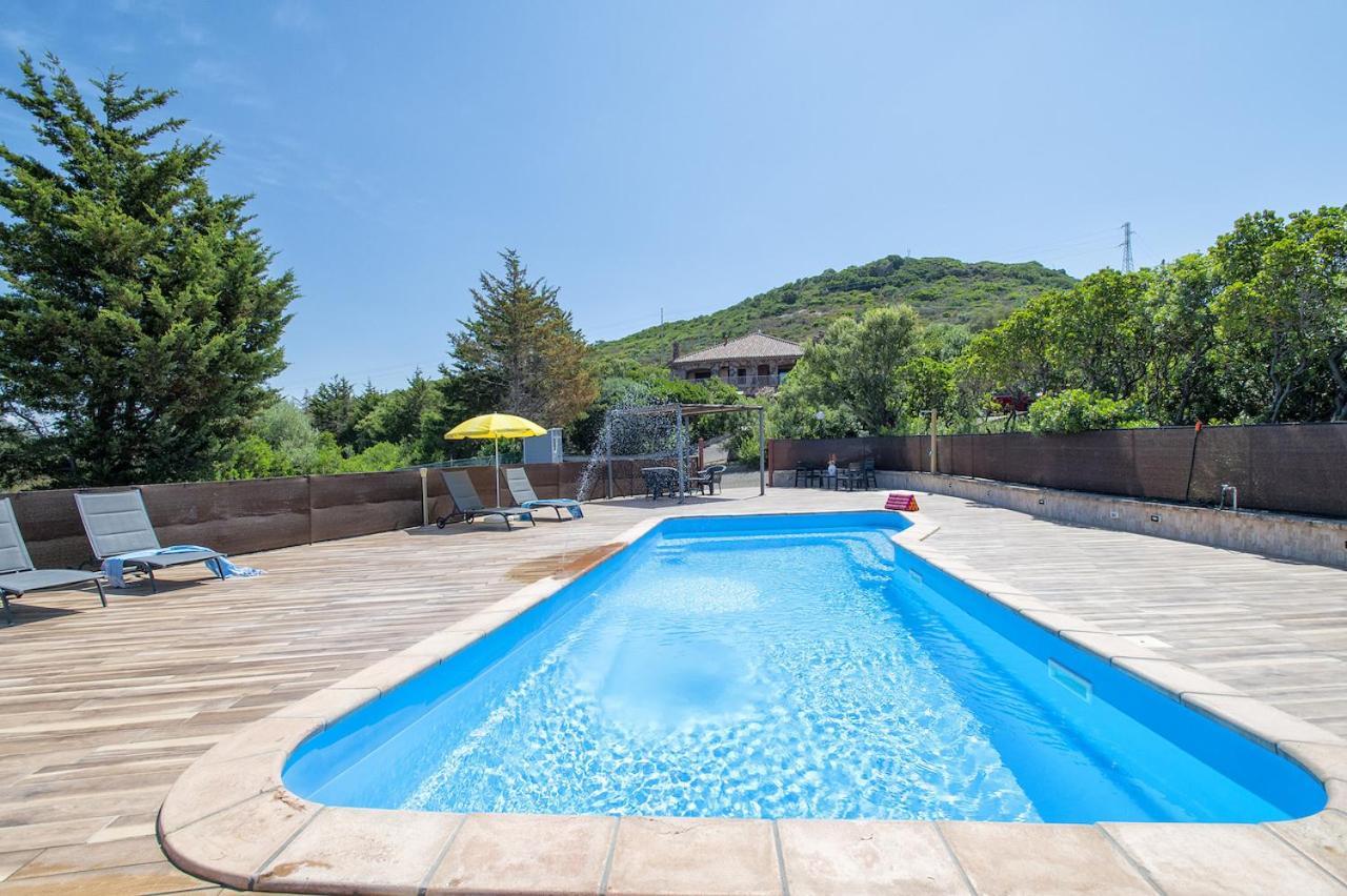 Gasthuis Luna E' Pedra - In Con Vista Sulla Baia Di E Piscina, 2 O 3 Private